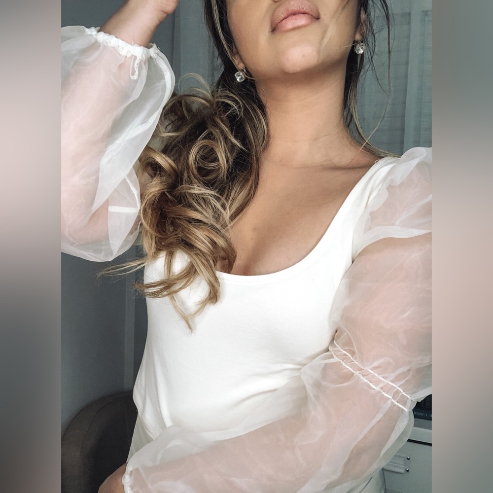 Cream White Long Puff Mesh Sleeve Top